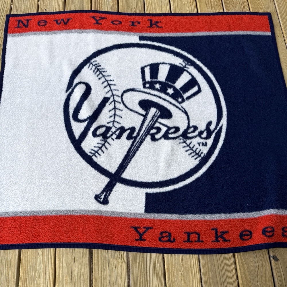 Vintage NY YANKEES Fleece Throw Blanket 56"x 48" MLB by BIEDERLACK Made In USA